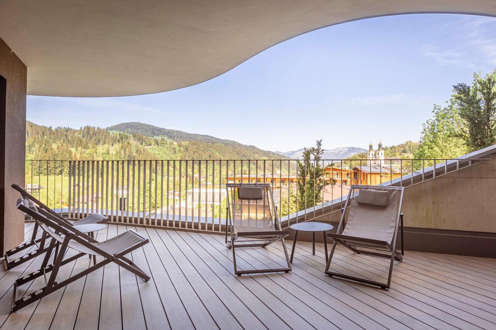 Brixental Suites Hopfgarten By Alps Resorts ฮอพฟ์การ์เทน อิม บริกเซนทัล ภายนอก รูปภาพ